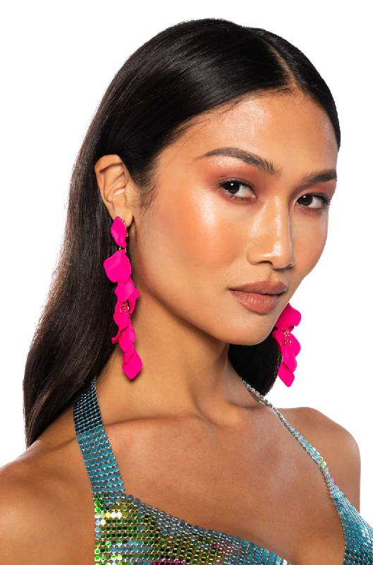 PINK PETAL EARRING
