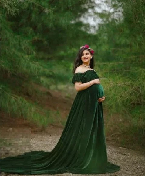 G581, Green Velvet Lycra  shoot Trail Gown, Size (All) pp Lace A-line Dress