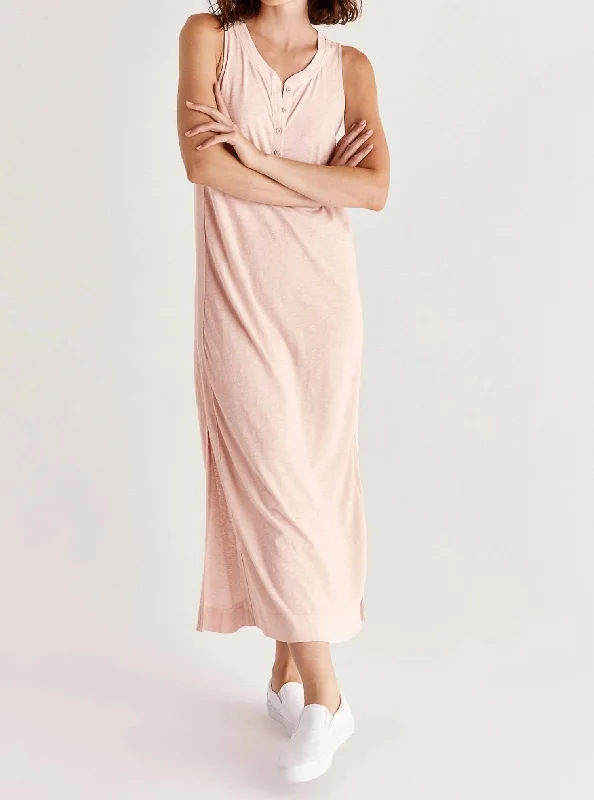 The Summertown Maxi Dress in Muted Blush Maxi Skirt Look